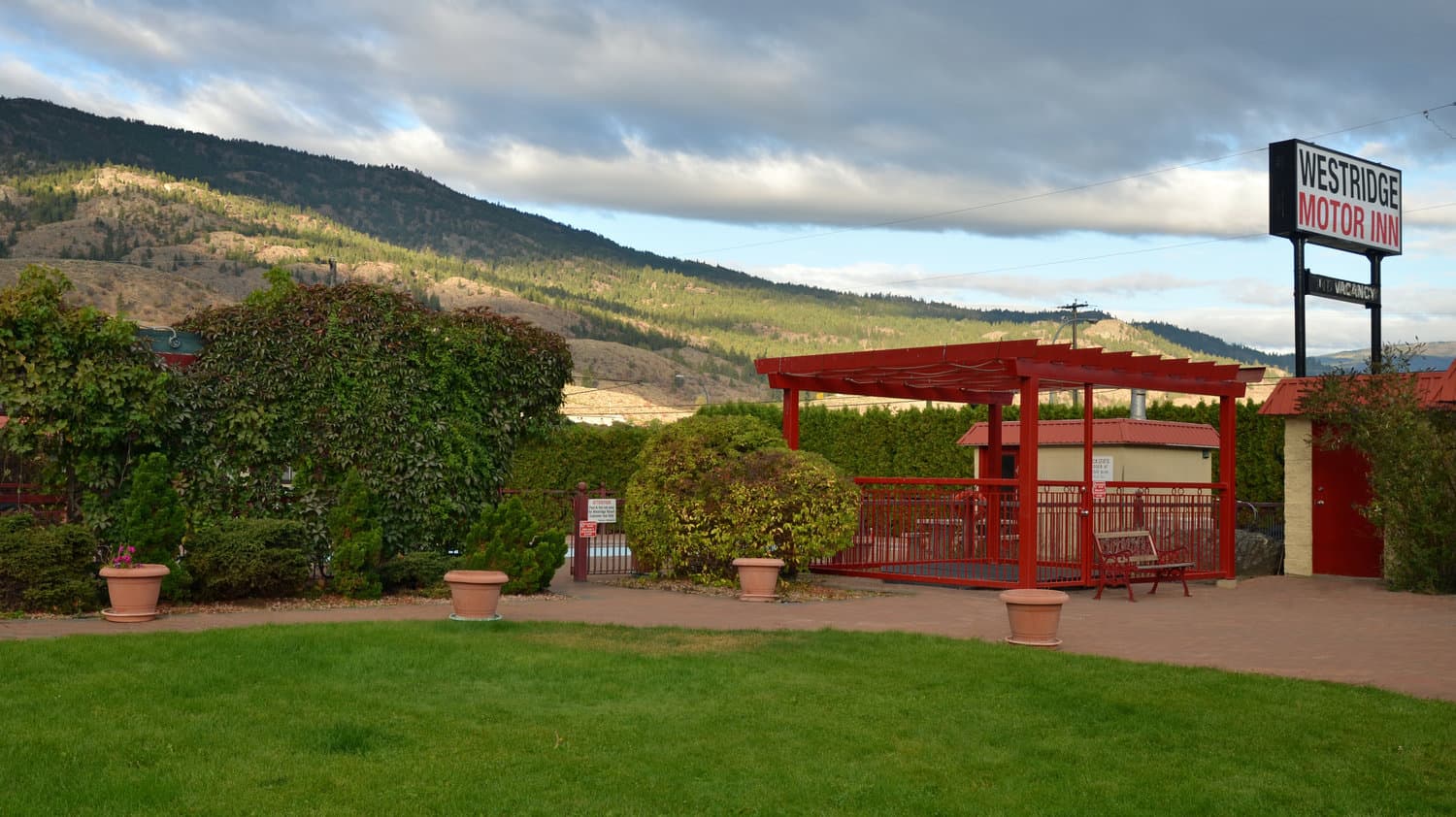 Westridge Motor Inn
