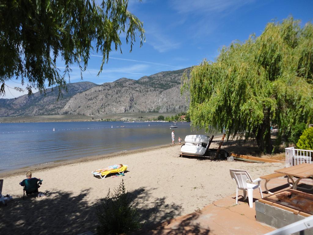 Bella Villa Resort Motel in Osoyoos, BC - Destination Osoyoos