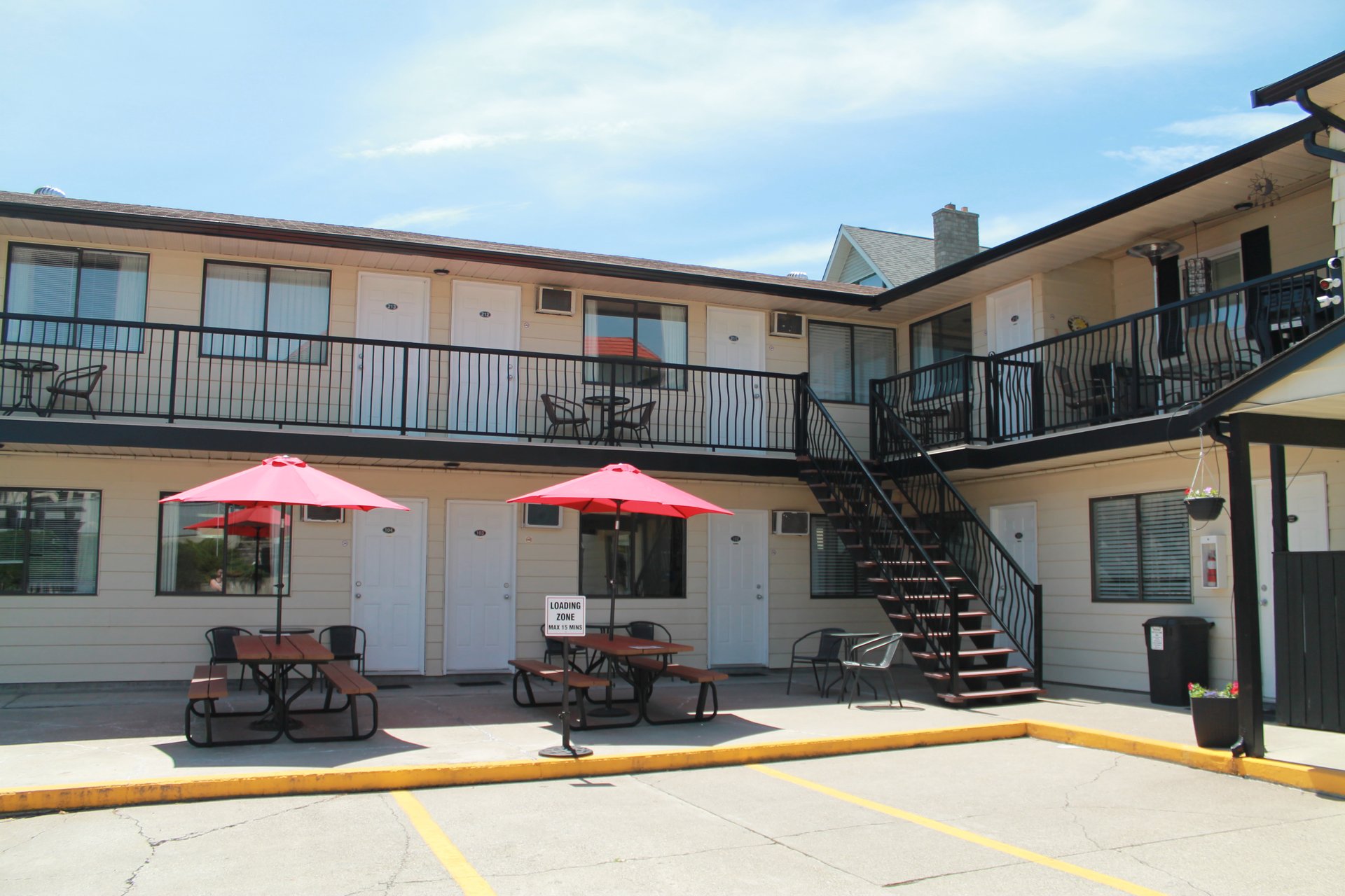 motels in lakeview oregon        <h3 class=